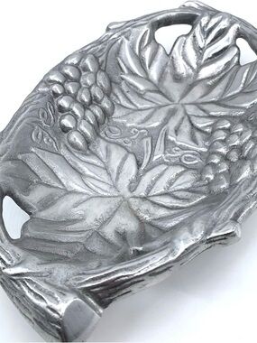 Vintage Grape Leaf Metal Serving Tray Bowl 12” Silver Tone Arthur Court Style